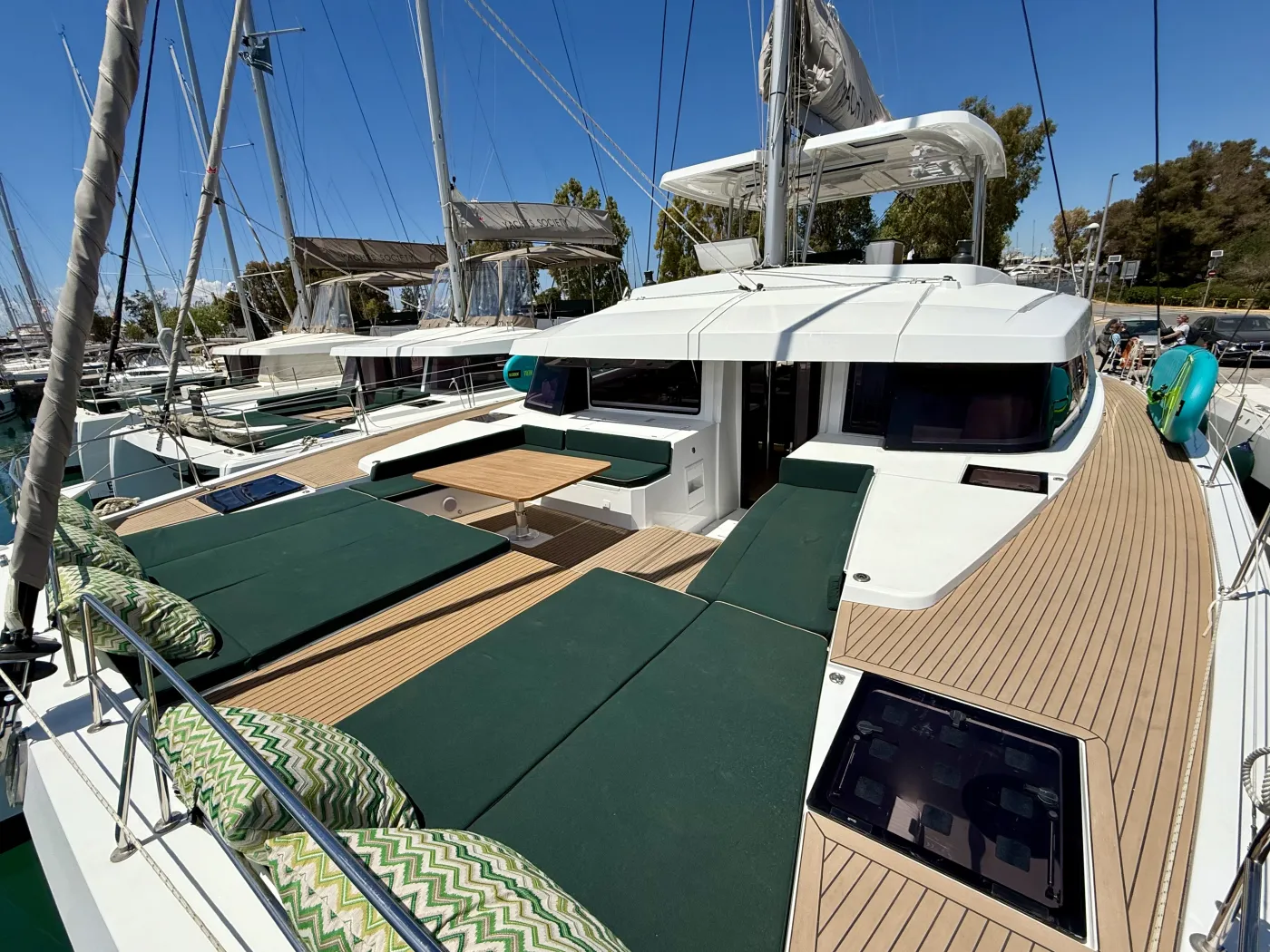 Romar V - Catamaran in Alimos