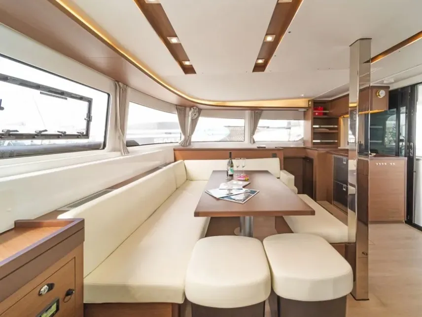 AF-LAG46 - Catamaran in Alimos