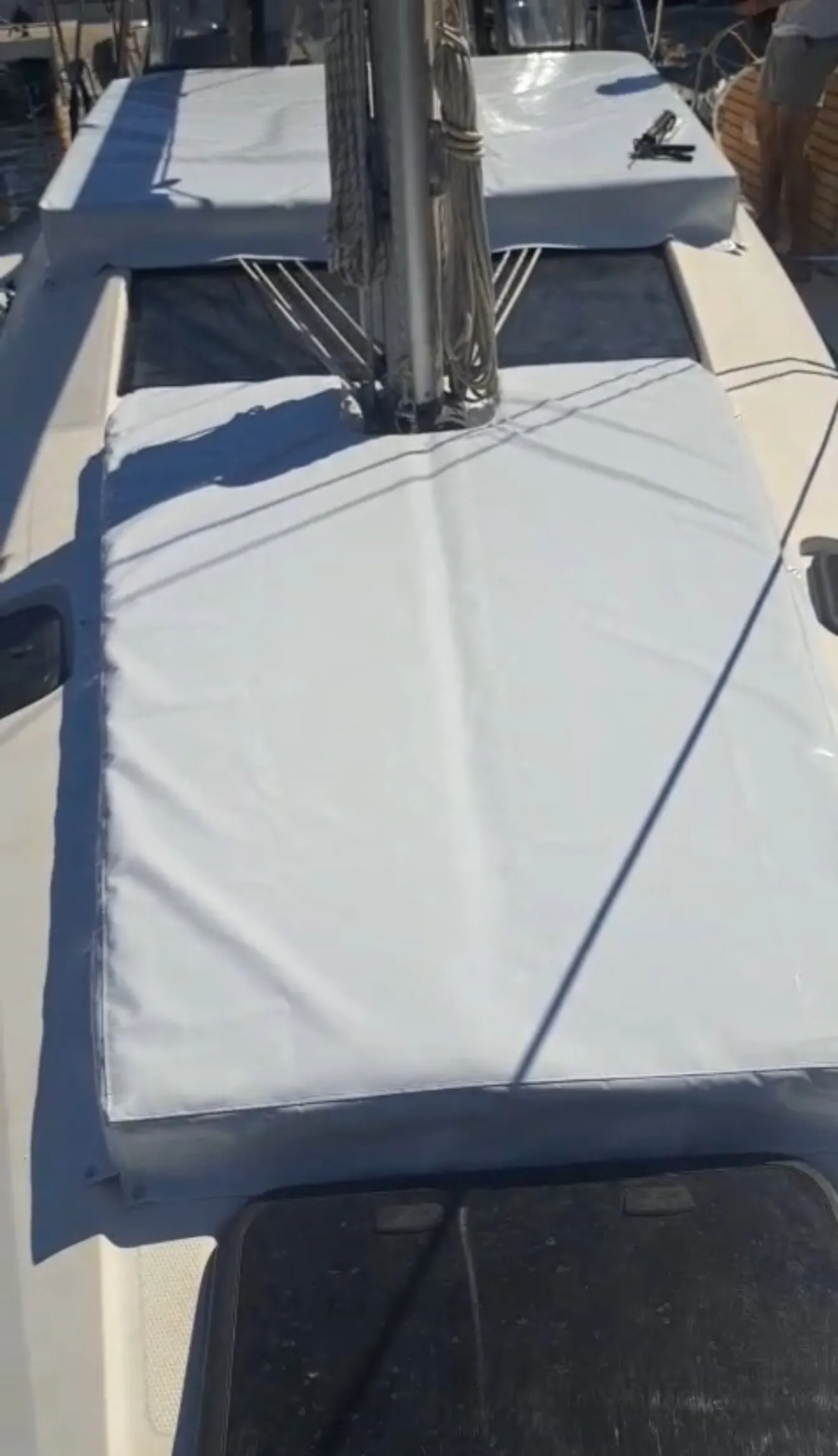 AF-ELAN45.1 - Sailboat in Alimos