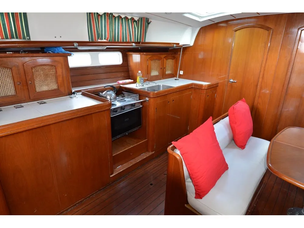 AF-O461 - Sailboat in Alimos