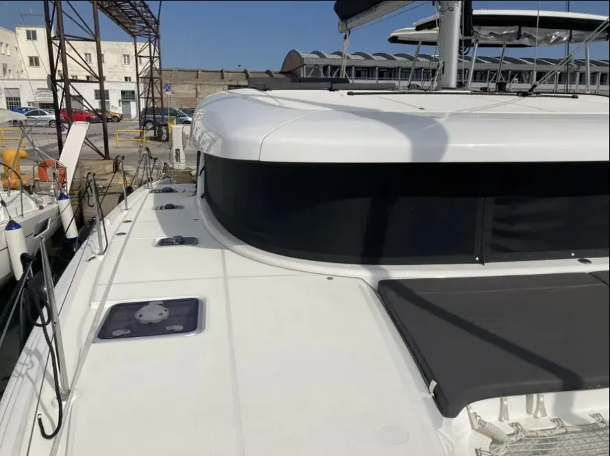 AF-LAG42VOL - Catamaran in Volos