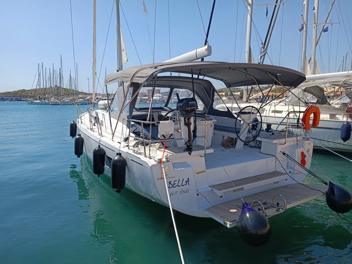 Bella - Sailboat in Lavrio