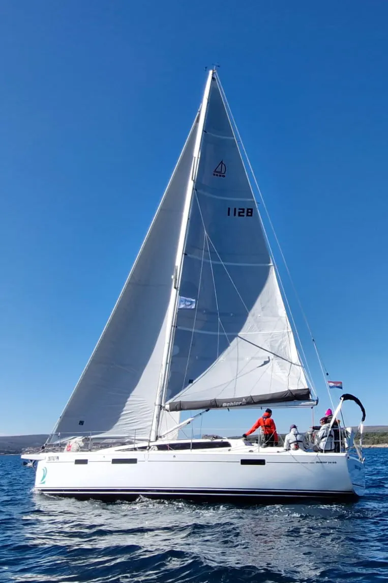 Forest Gump - Sailboat in Punat