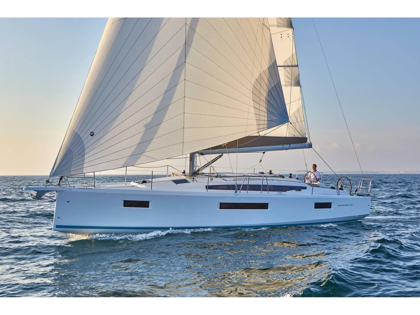 Jeanneau S.O 410 - Sailboat in Skiathos