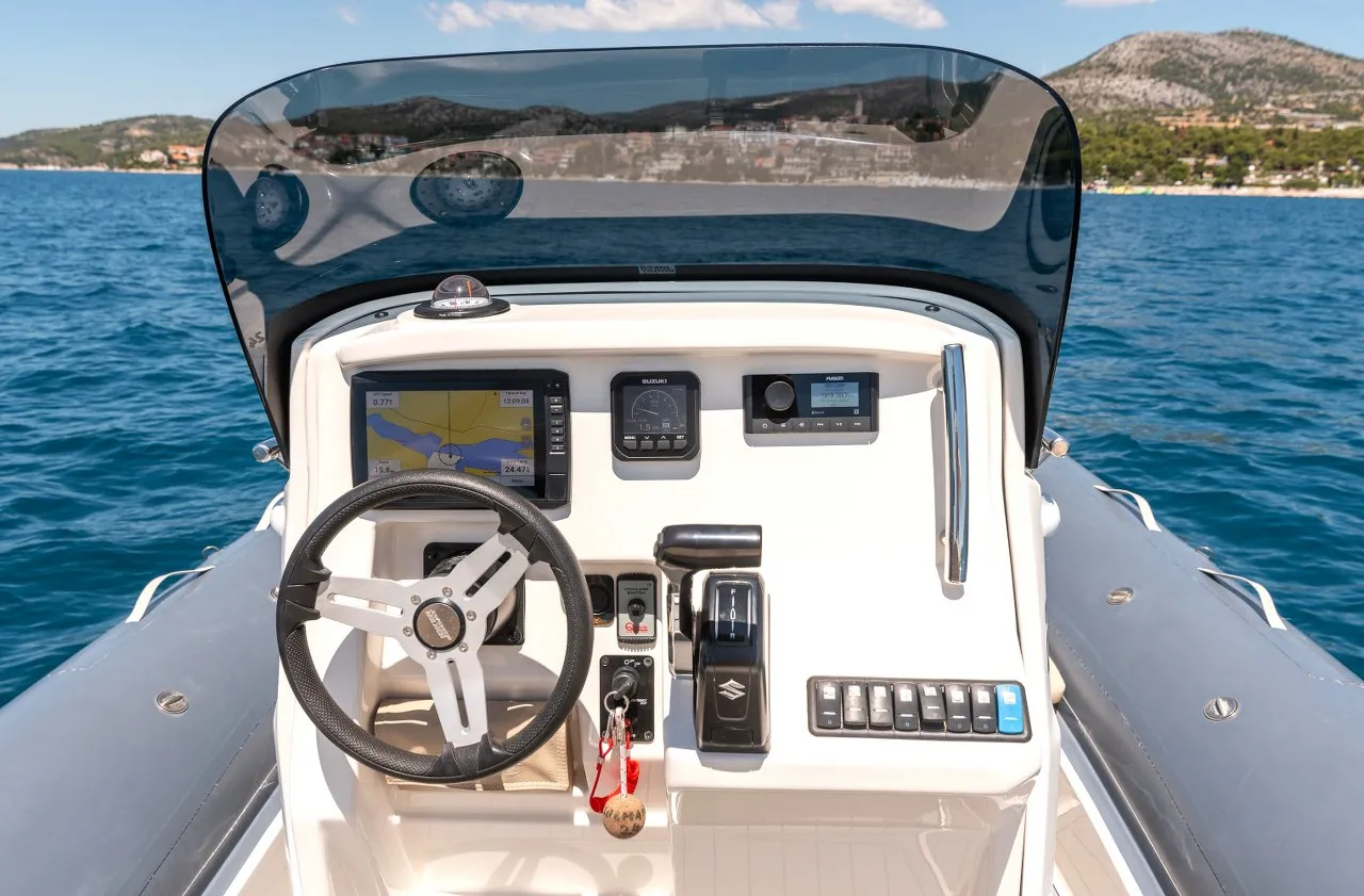 no name - Motor Yacht in Trogir