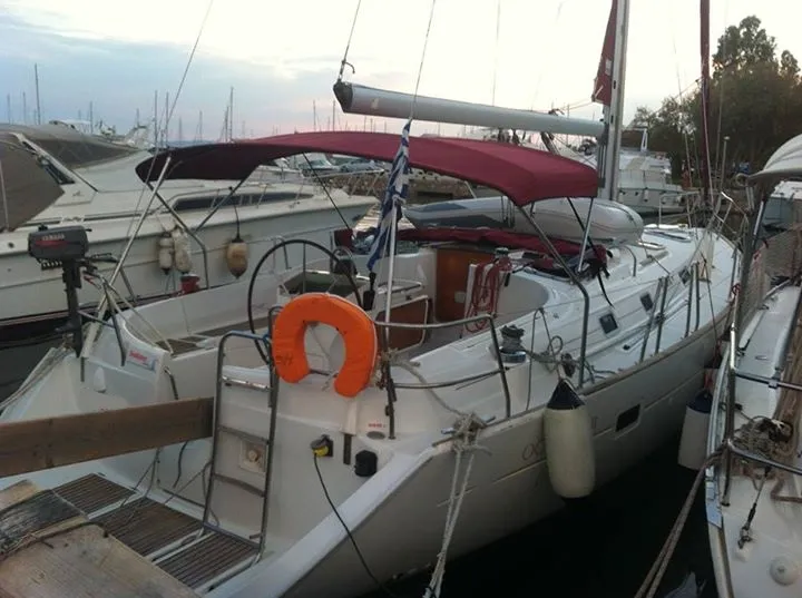 Artemis - Sailboat in Alimos