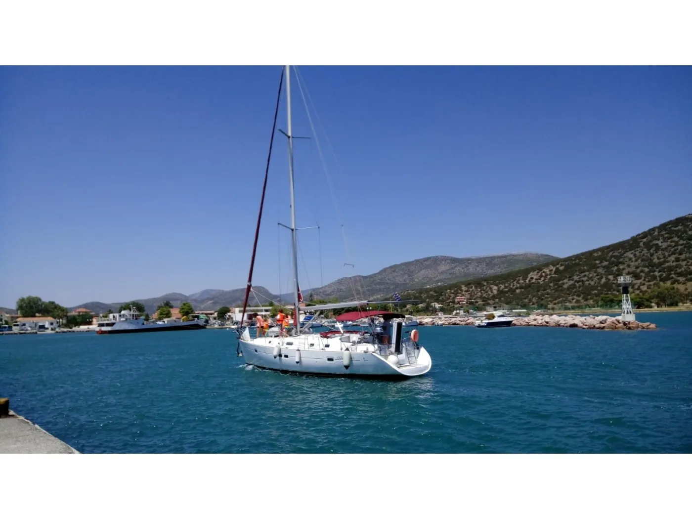 Artemis - Sailboat in Alimos