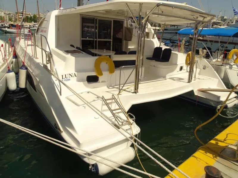 La Luna (Radazul) - Catamaran in Radazul