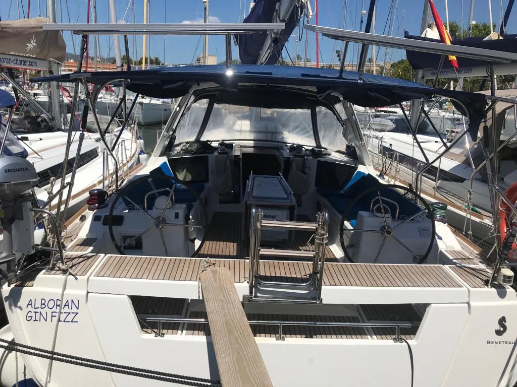 Alboran Gin Fizz (Majorca) - Sailboat in Palma