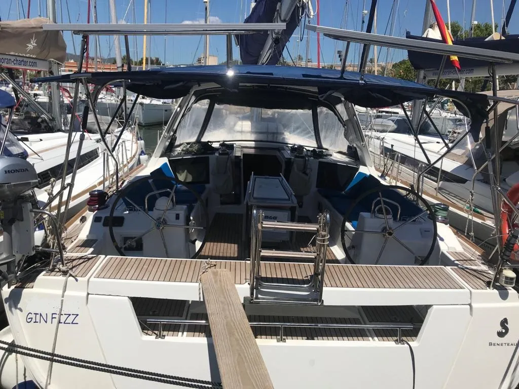 Alboran Gin Fizz (Majorca) - Sailboat in Palma