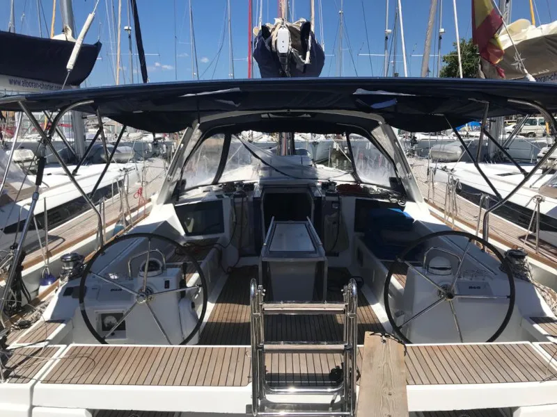 Alboran Gin Tonic (Majorca) - Sailboat in Palma