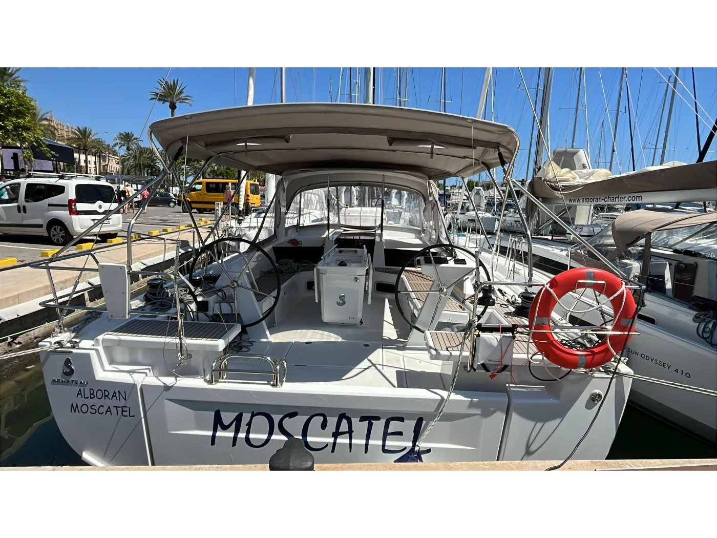 Alboran Moscatel (Radazul) - Sailboat in Radazul