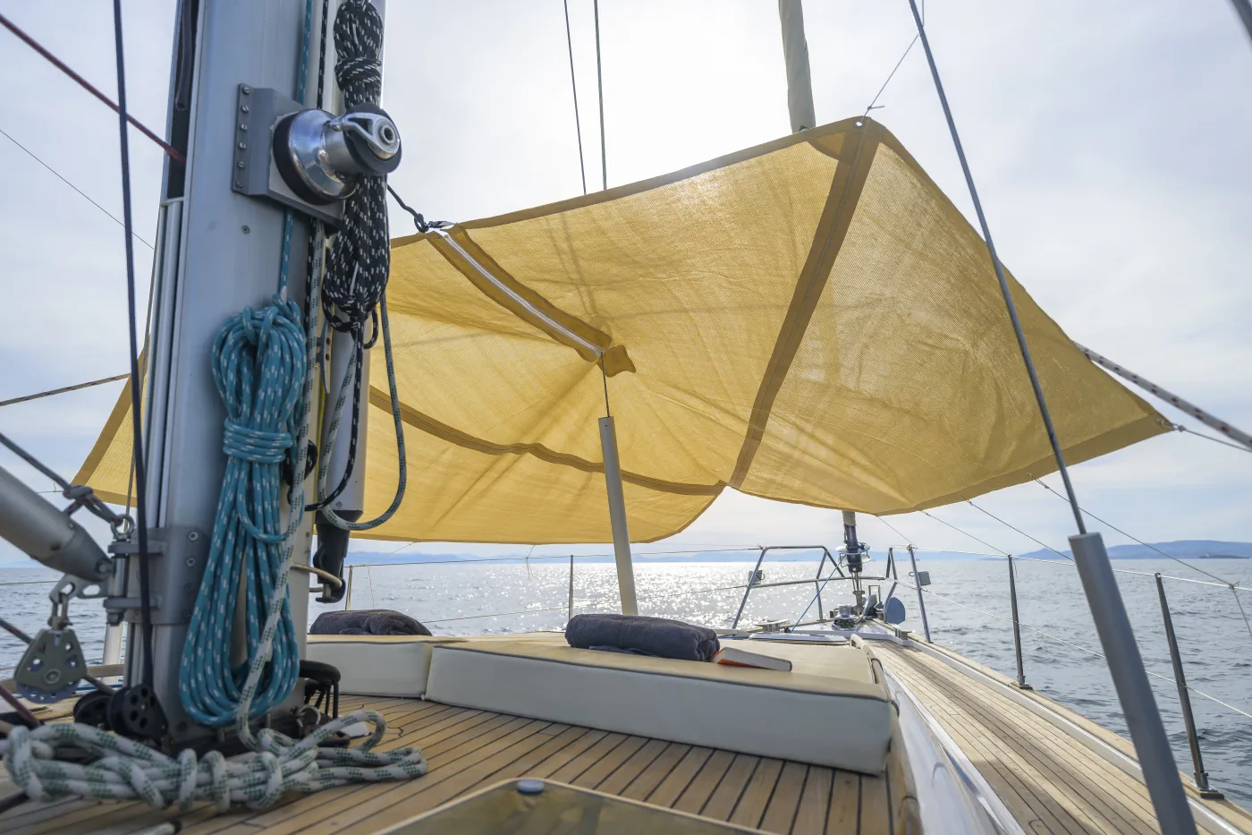 Mythos - Sailboat in Pireas