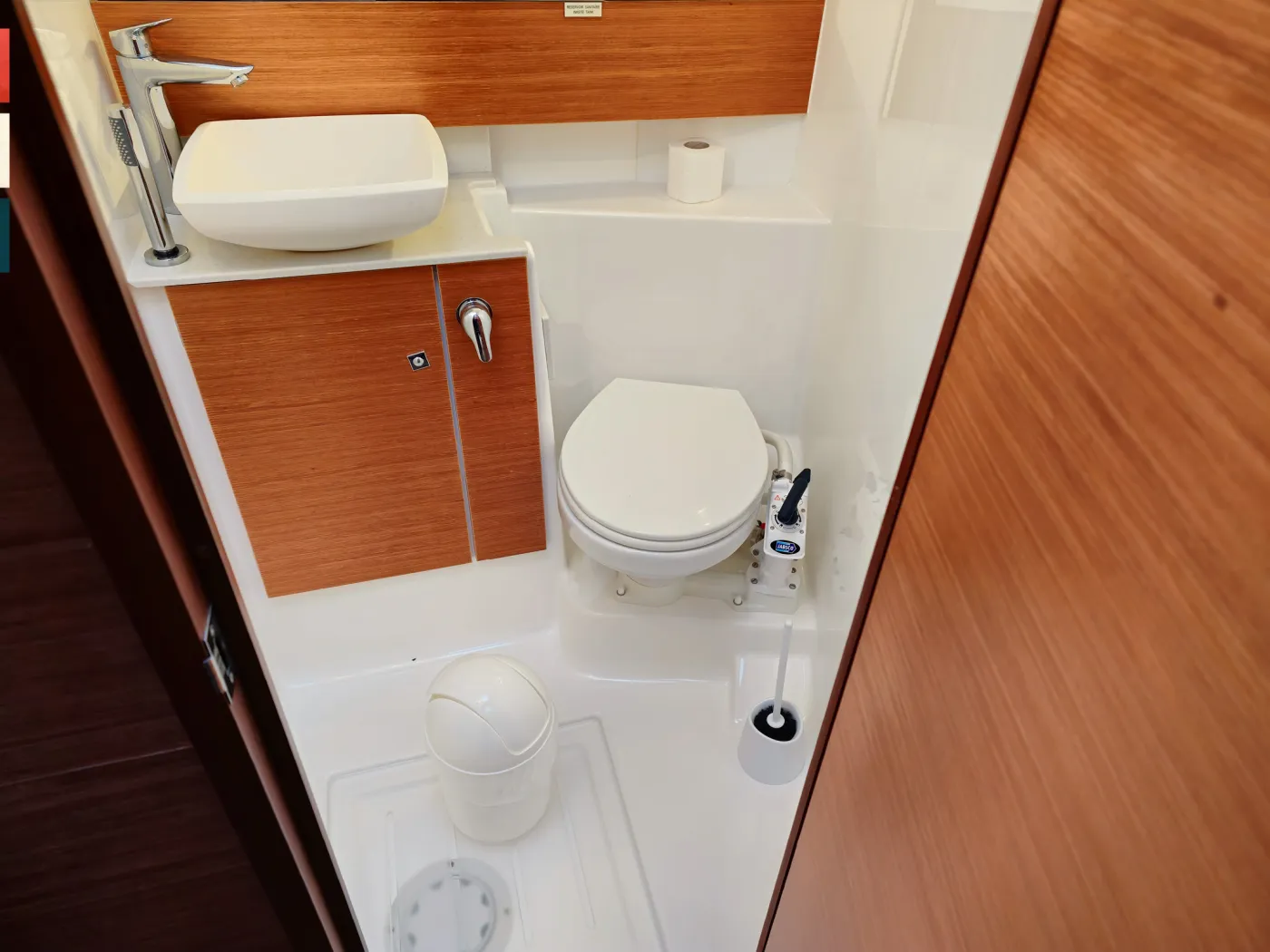 Moderato - Yelkenli içinde Kaštel Gomilica