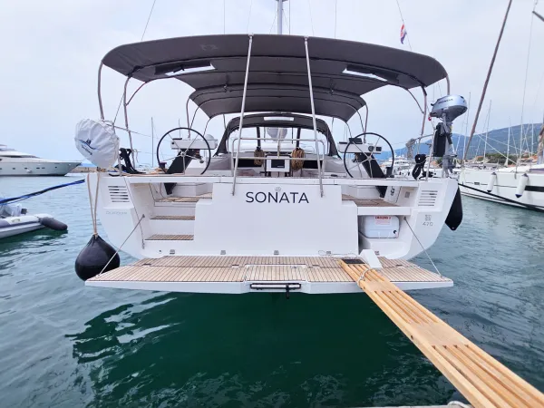 Sonata (A/C & gen)