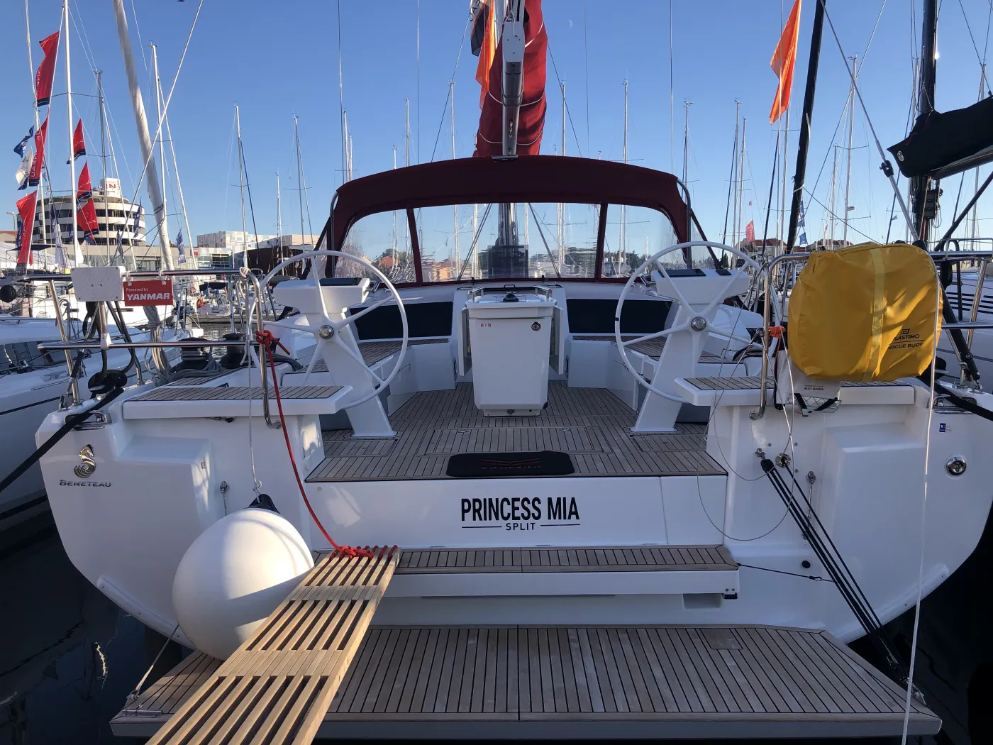 PRINCESS MIA - Sailboat in Split
