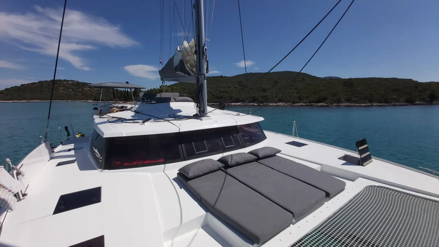 DESAFINADO - Catamaran in Seget Donji