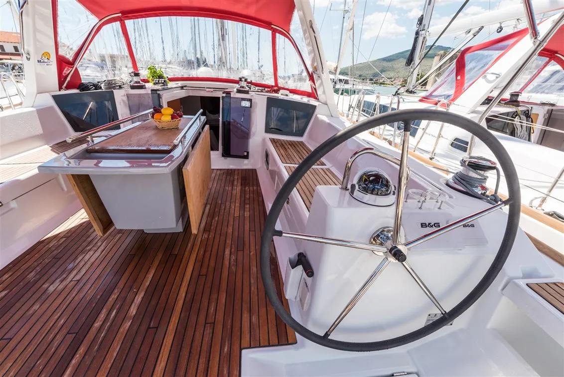MOBULA ONE - Sailboat in Split