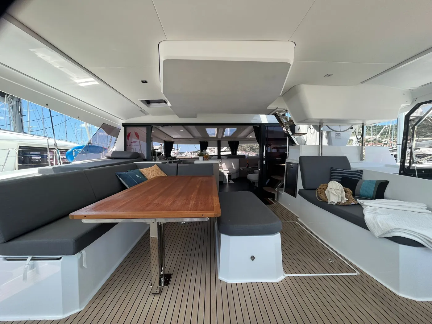 COSMOS - Catamaran in Seget Donji