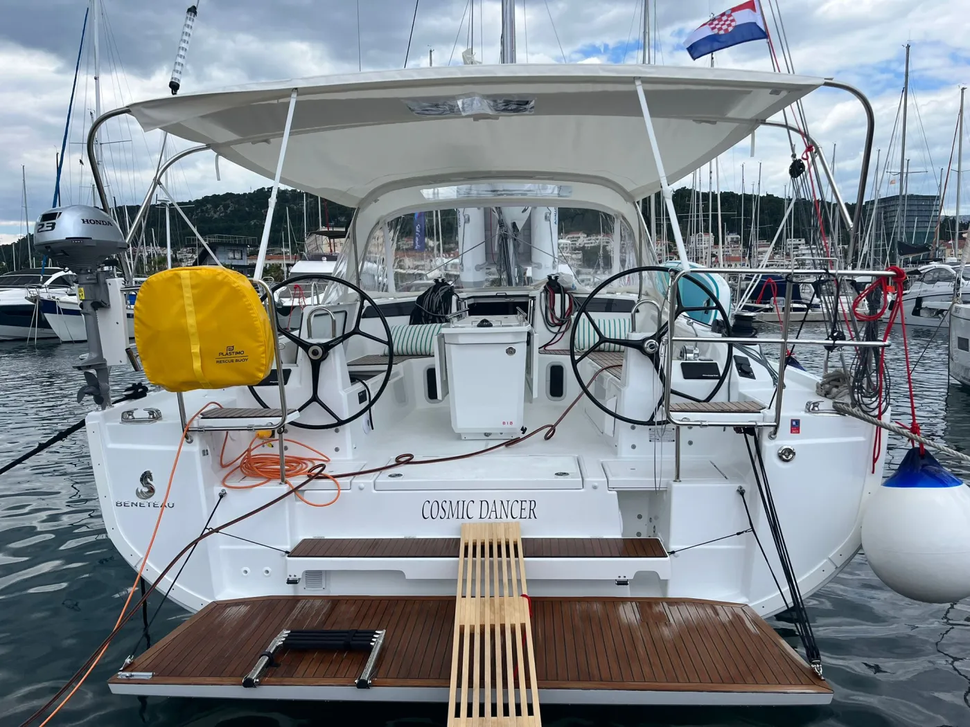COSMIC DANCER - Sailboat in Split