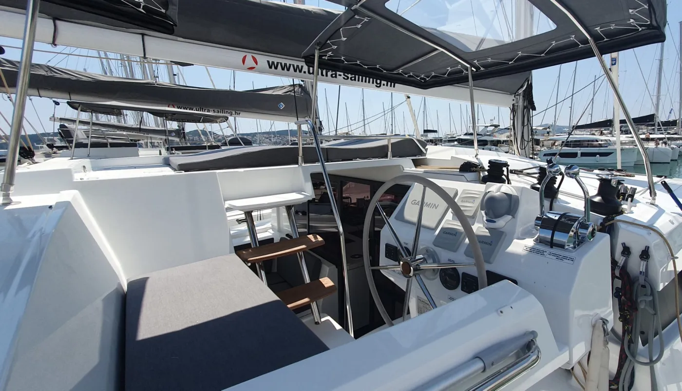CRAZY DIAMOND - Catamaran in Seget Donji