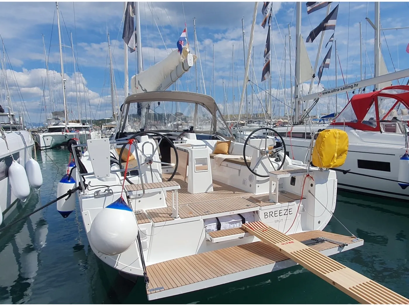 BREEZE - Sailboat in Split