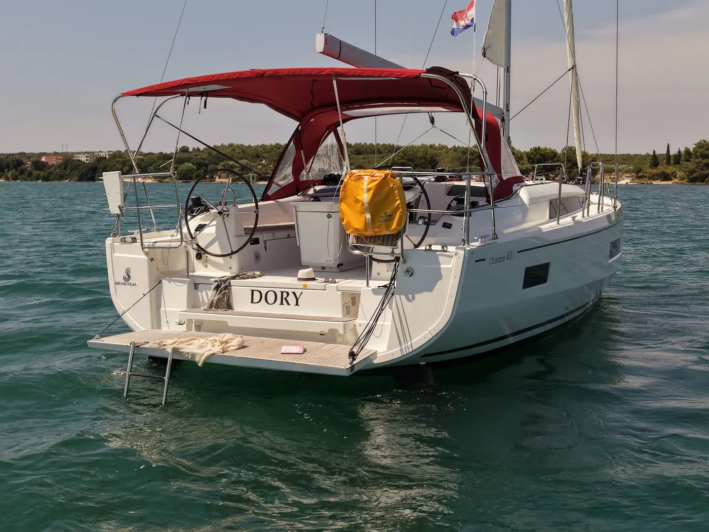 DORY - Yelkenli içinde Pomer