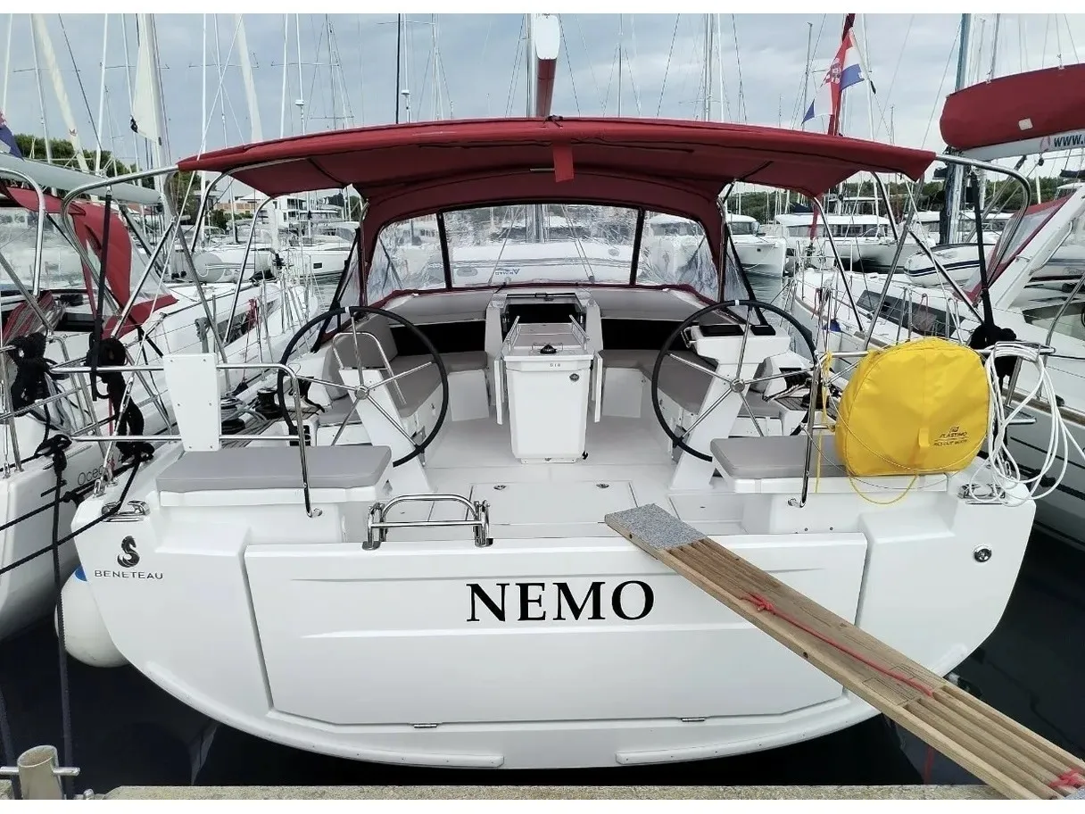 NEMO - Sailboat in Pomer