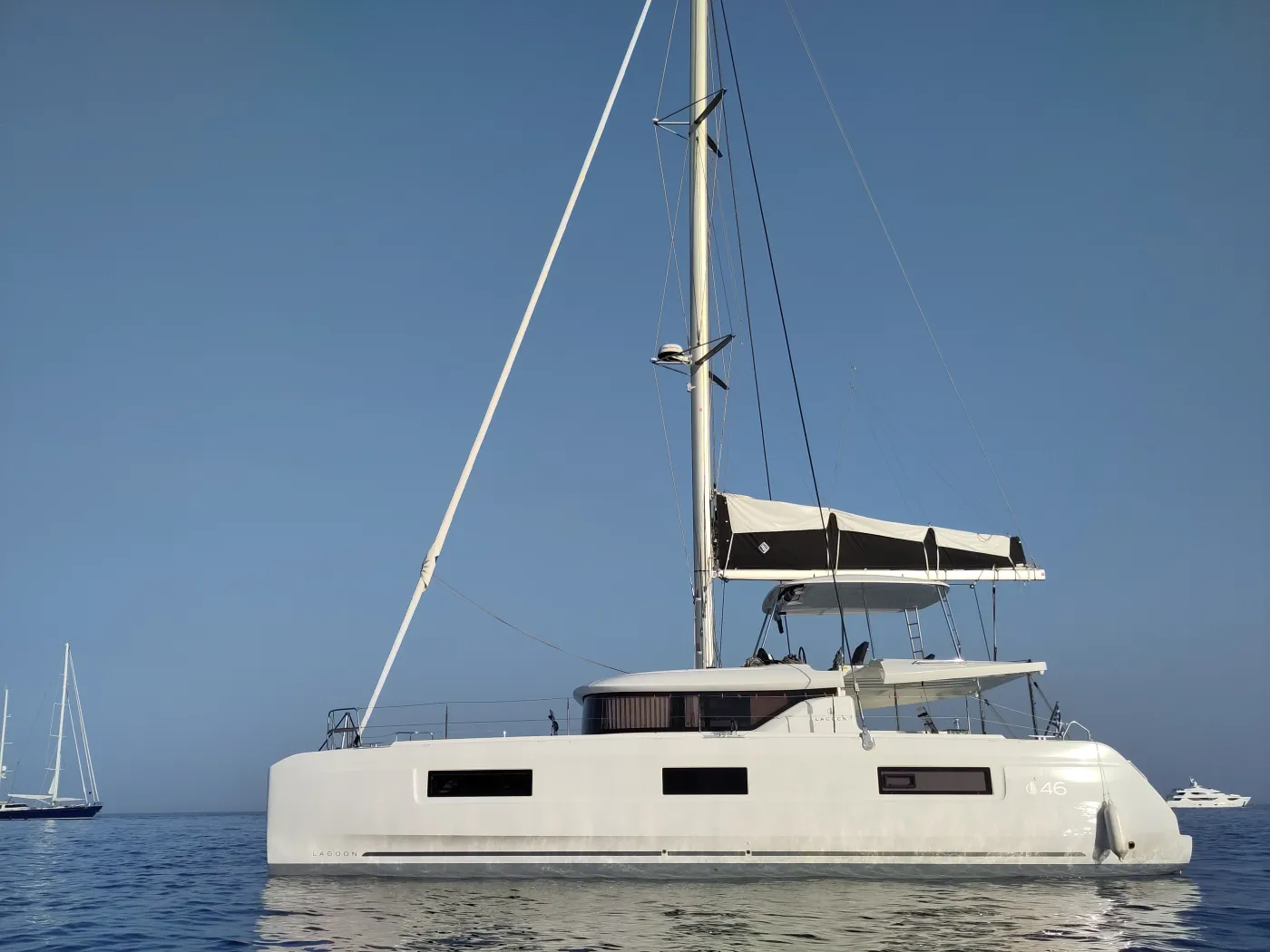 Zoey - Catamaran in Kontokali