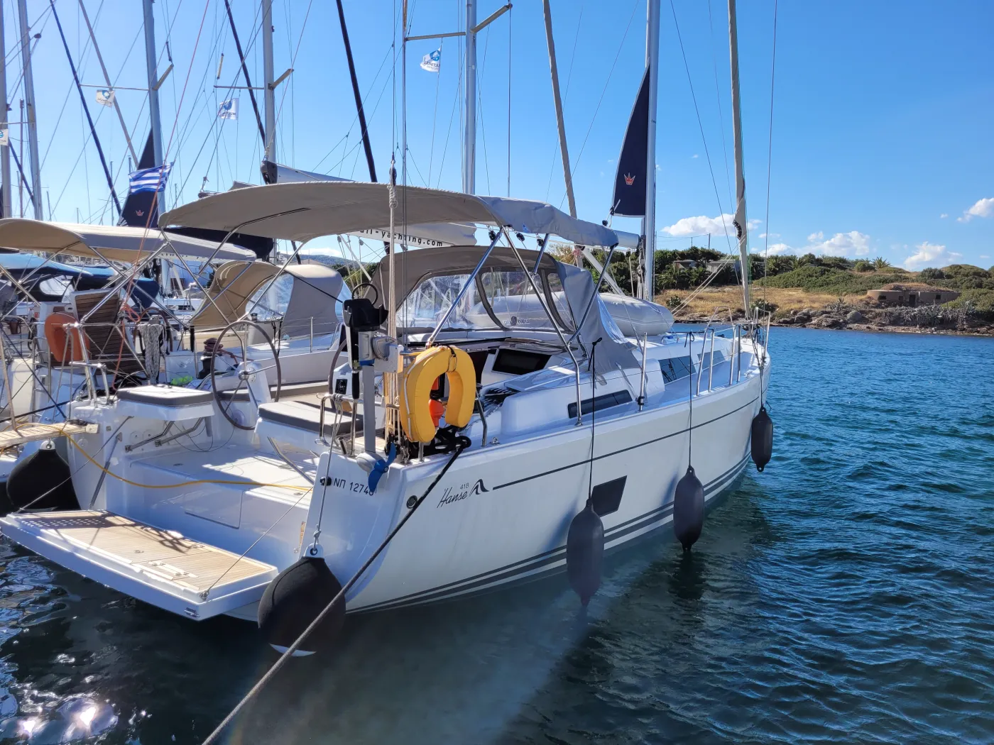 heNA - Sailboat in Anatoliki Attiki