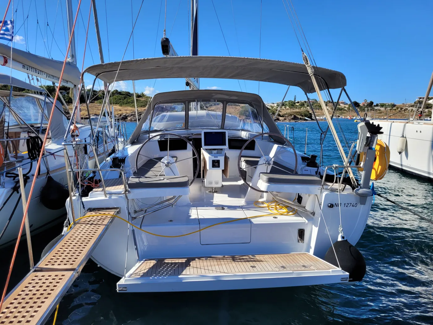 heNA - Sailboat in Anatoliki Attiki