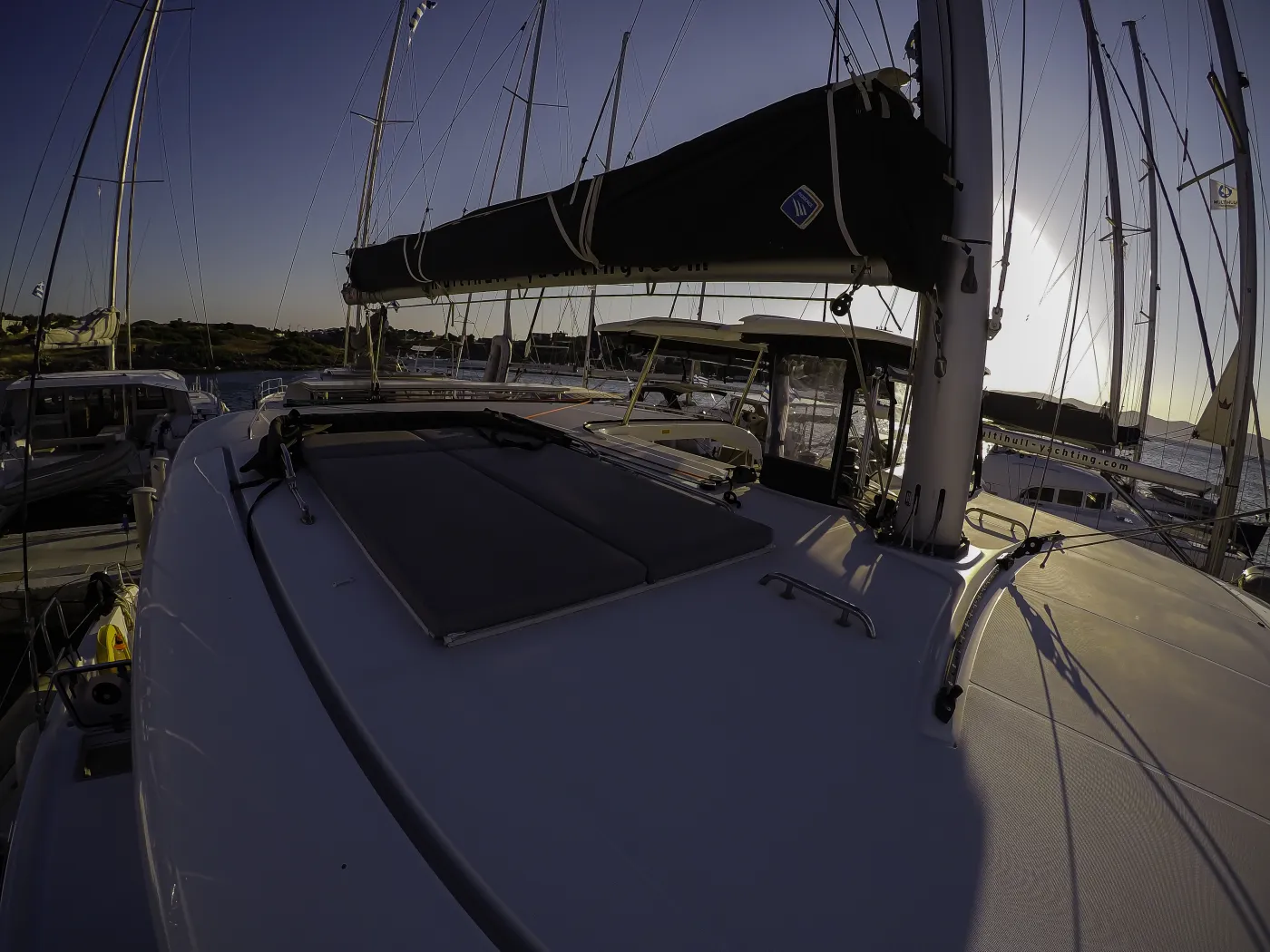Chamotte - Catamaran in Anatoliki Attiki
