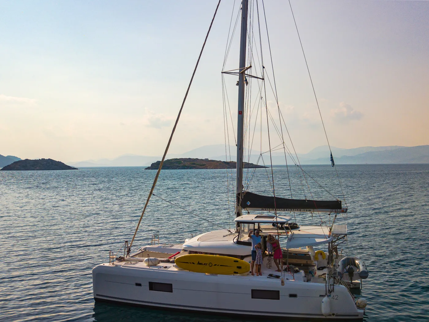 Chamotte - Catamaran in Anatoliki Attiki