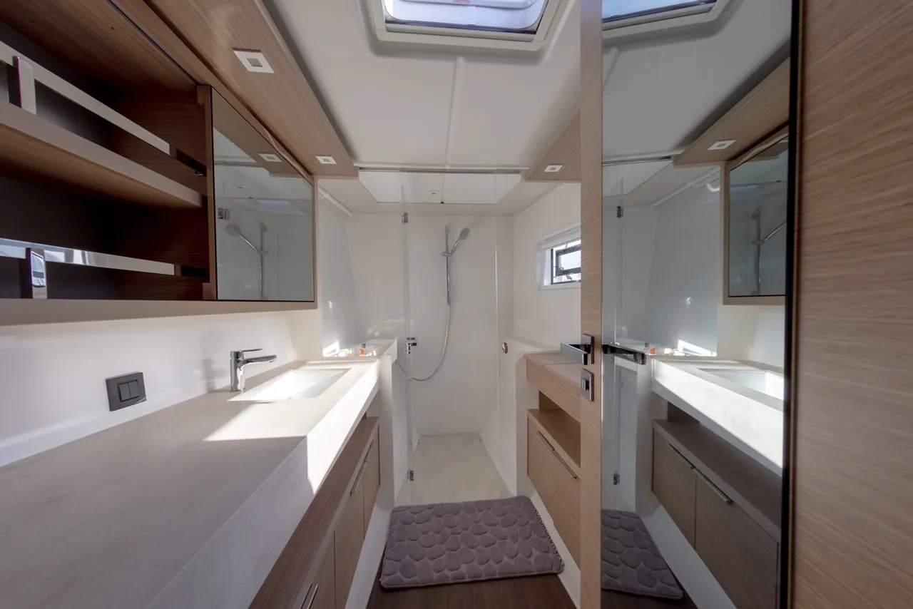 JEMALE - Katamaran içinde Ajaccio