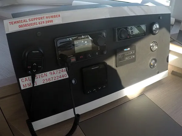 Fountaine Pajot Aastrea 42