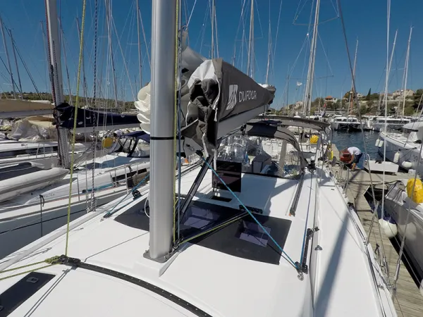 Dufour 44