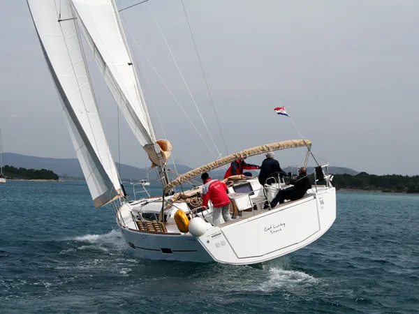 Dufour 460