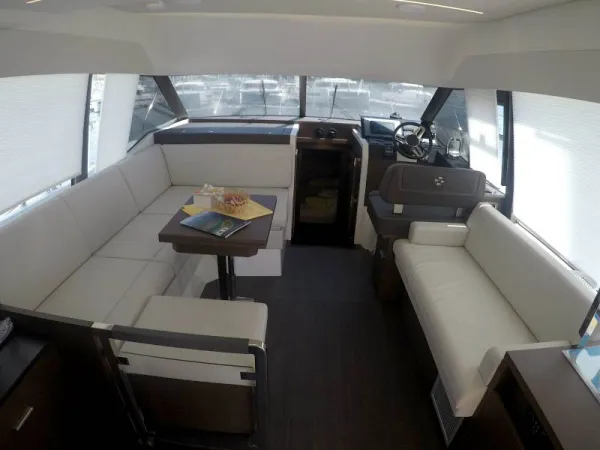 Prestige 420 Fly