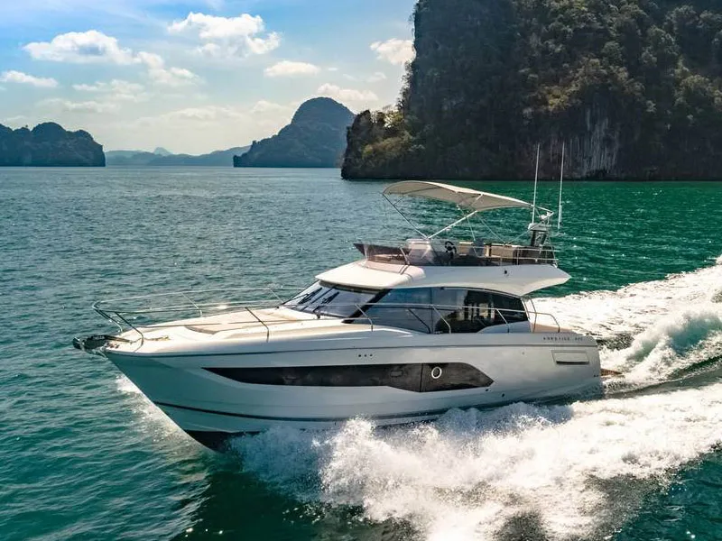Brigadoon - Motor Yacht in Šibenik