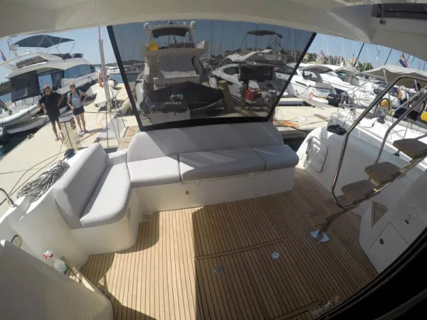 Prestige 420 Fly