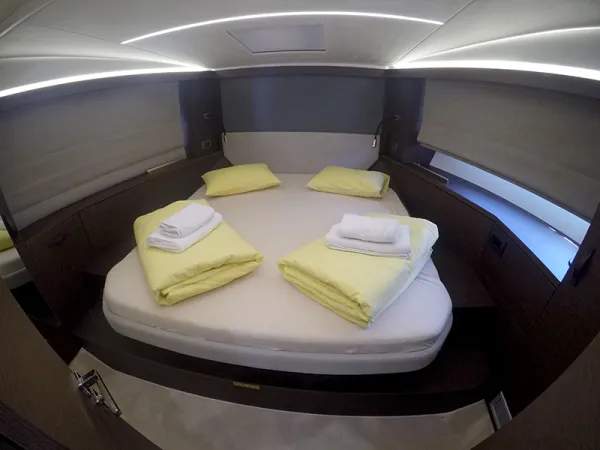 Prestige 420 Fly