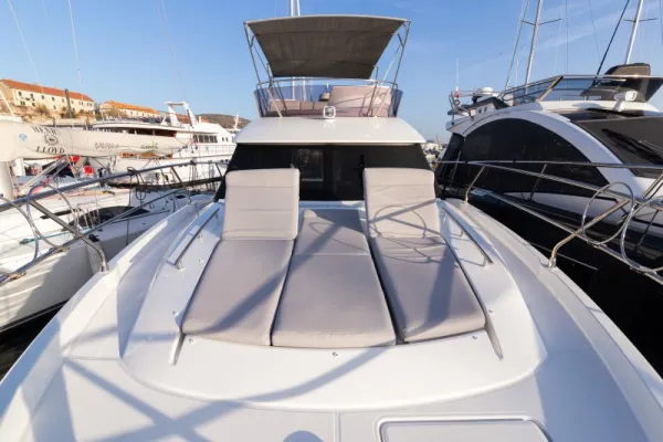 Prestige 420 Fly