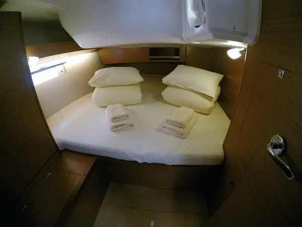 Dufour 430