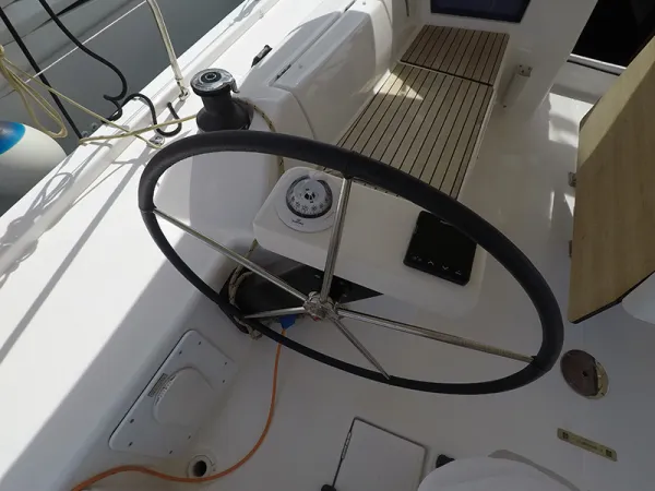 Dufour 430