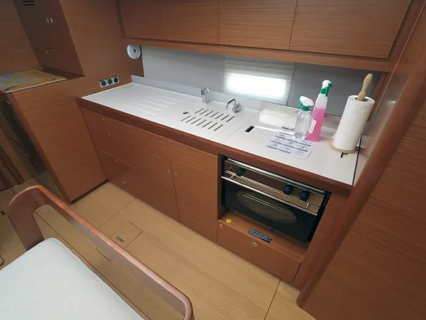 Dufour 430