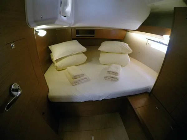 Dufour 430