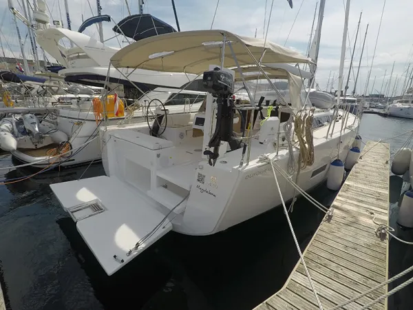 Dufour 430