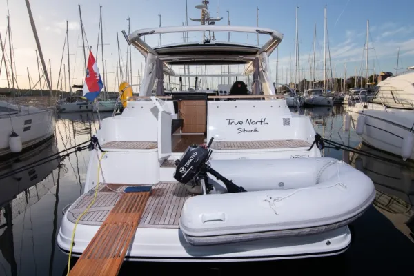 Marex 360 CC