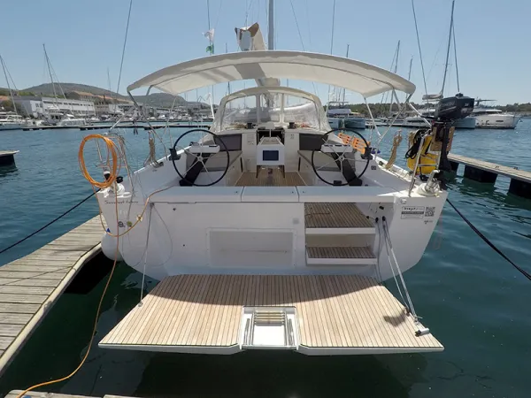 Dufour 430