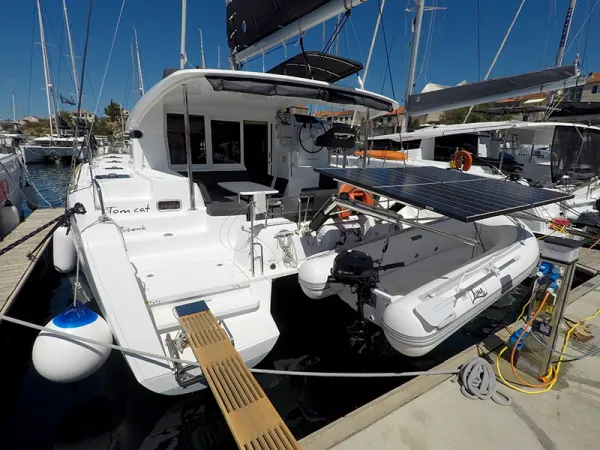 Lagoon 40
